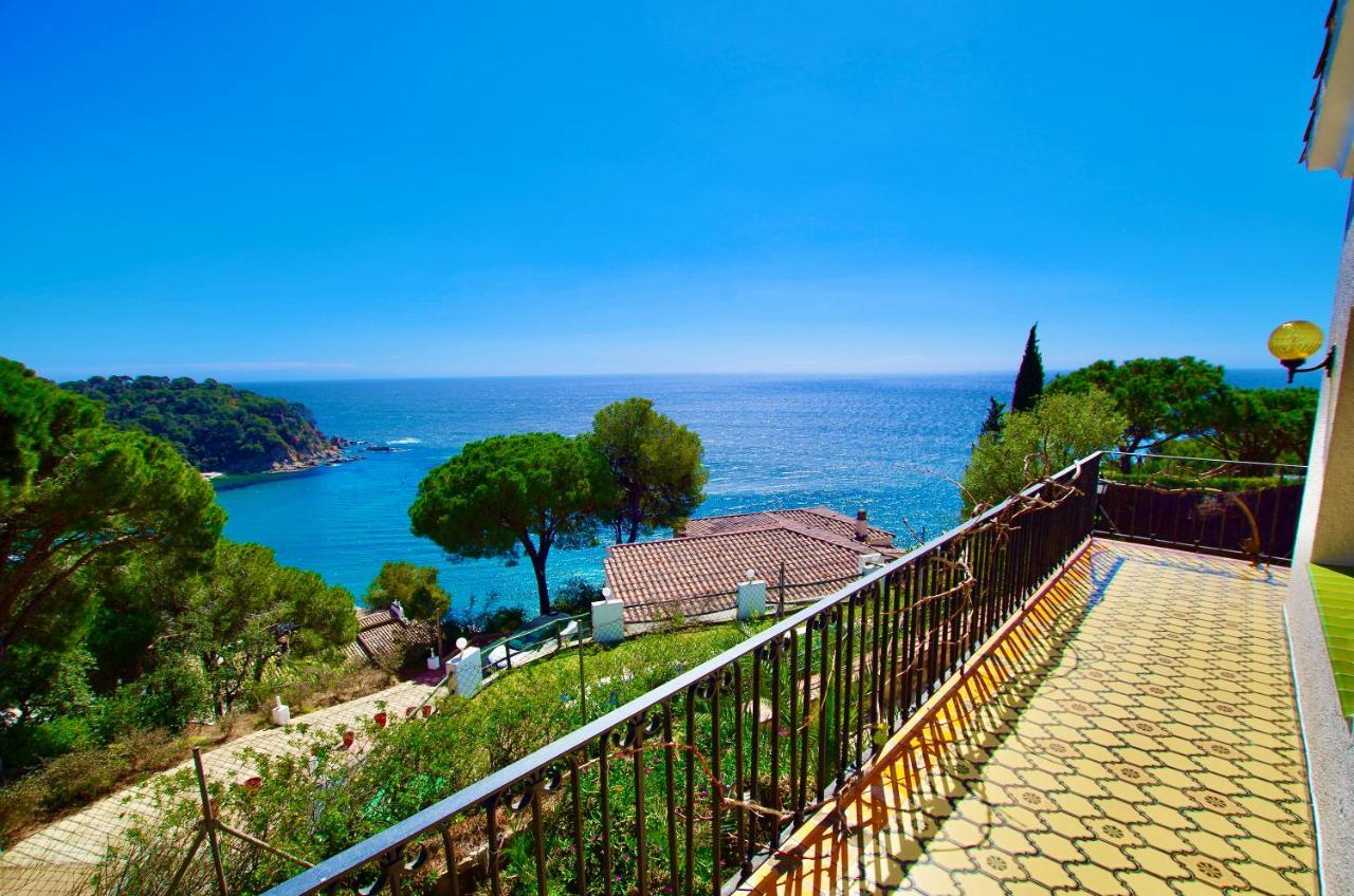 V&V Lloret: Mediterranean Villa with Panoramic Sea Views Lloret de Mar Exterior photo