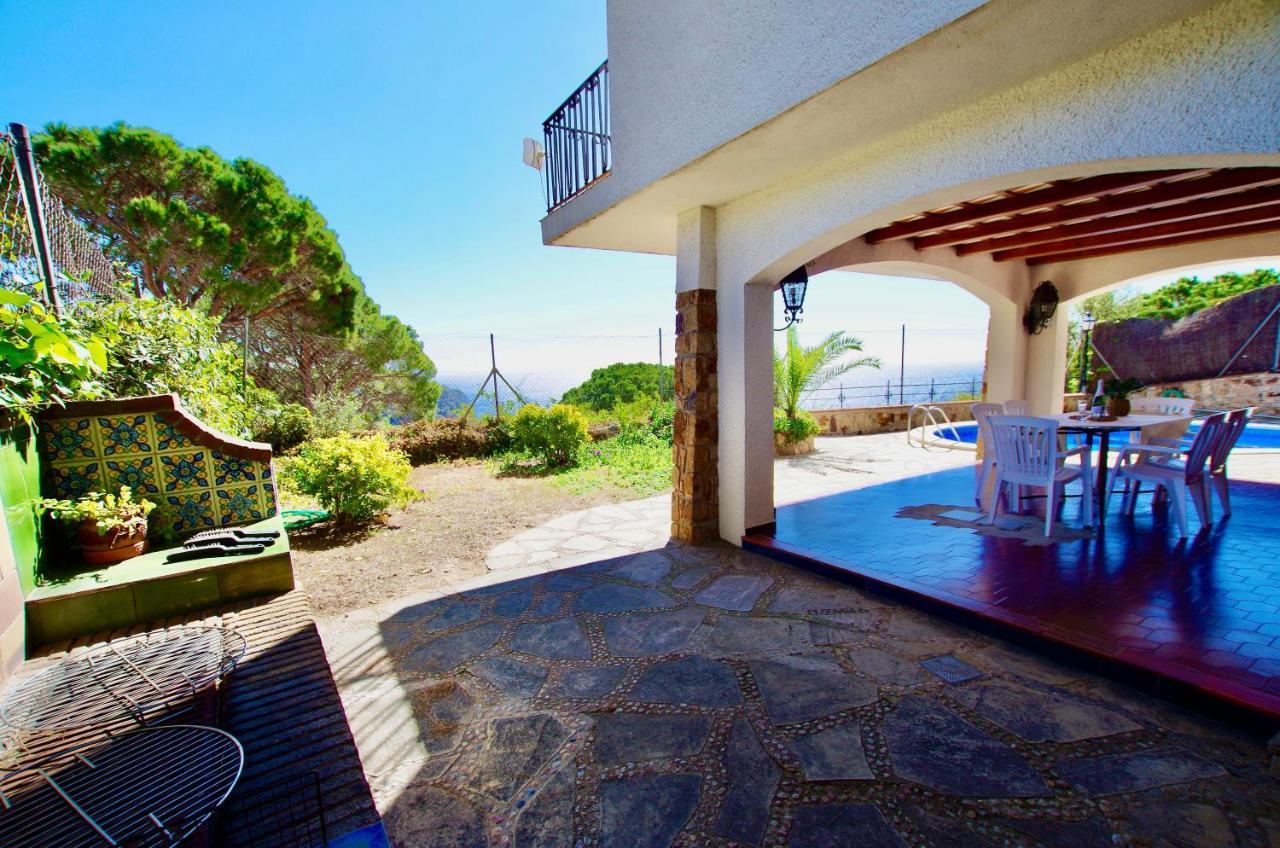 V&V Lloret: Mediterranean Villa with Panoramic Sea Views Lloret de Mar Exterior photo