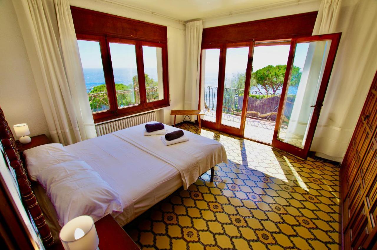 V&V Lloret: Mediterranean Villa with Panoramic Sea Views Lloret de Mar Exterior photo