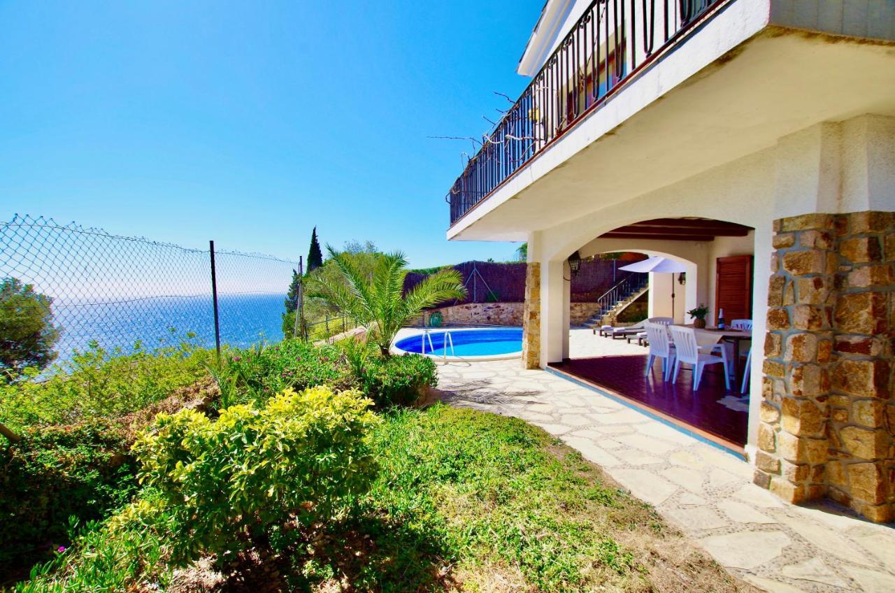 V&V Lloret: Mediterranean Villa with Panoramic Sea Views Lloret de Mar Exterior photo