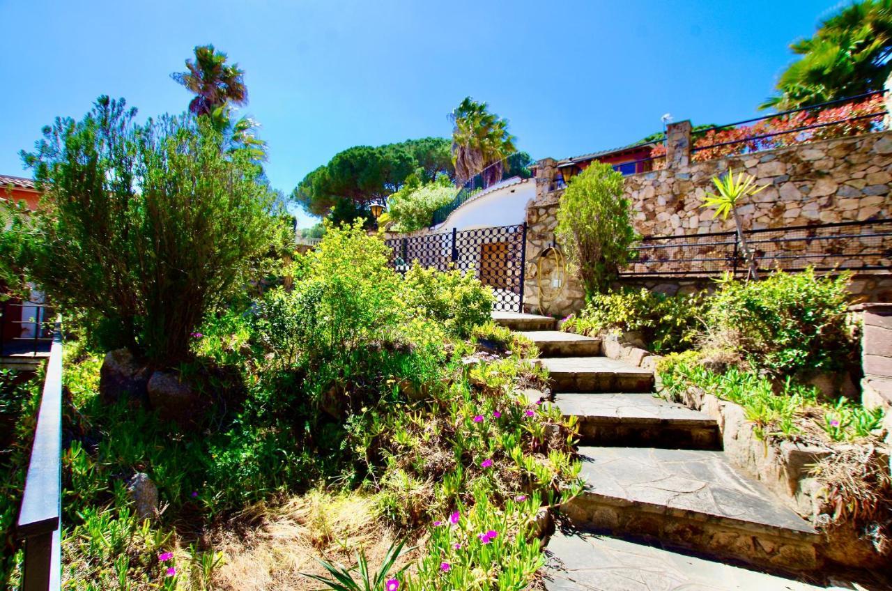 V&V Lloret: Mediterranean Villa with Panoramic Sea Views Lloret de Mar Exterior photo