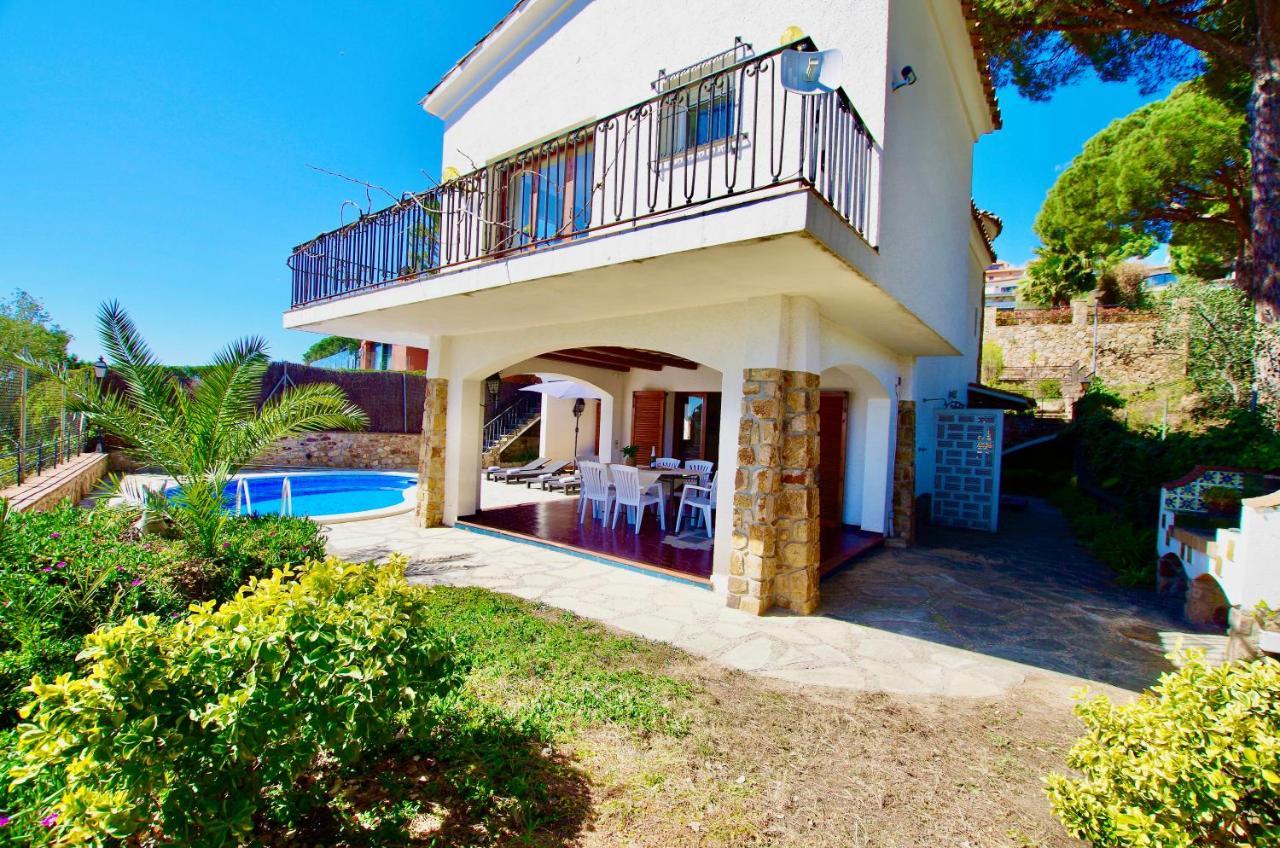 V&V Lloret: Mediterranean Villa with Panoramic Sea Views Lloret de Mar Exterior photo